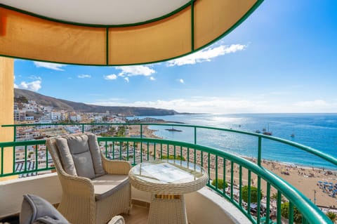 Seating area, Sea view