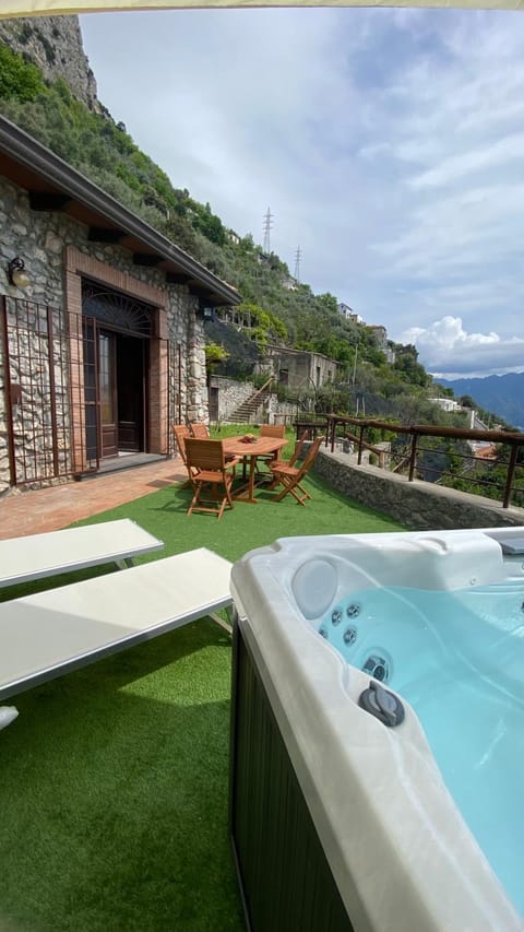 Day, Hot Tub, Balcony/Terrace, Sea view, Swimming pool, sunbed