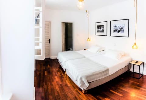 Bed, Bathroom, Bedroom