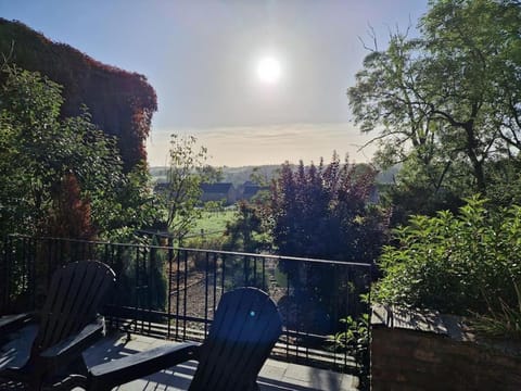 Balcony/Terrace, Garden view