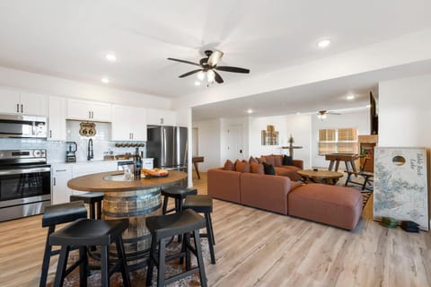 Wilderness Cabin Cabin in Table Rock Lake