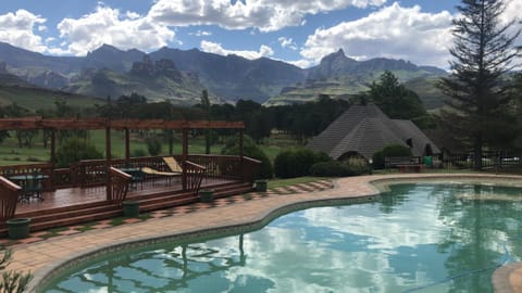Mountain view, Pool view, Swimming pool