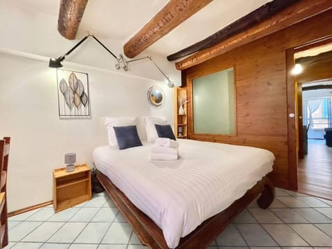 Charmants 2 pièces, vielle ville, clim Apartment in Menton