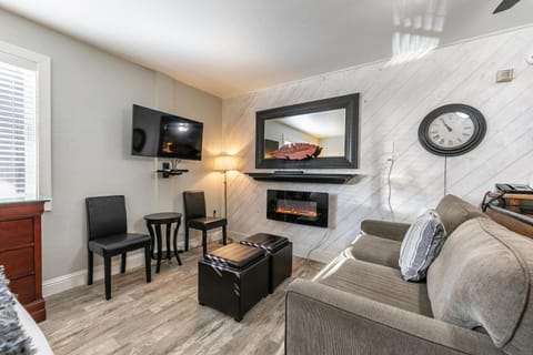 TV and multimedia, Seating area