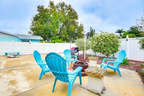 6 Mi to Beach Bradenton Home with Private Pool House in Bradenton