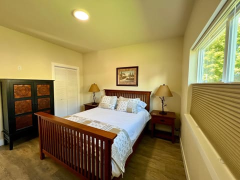 Bed, Bedroom, wardrobe