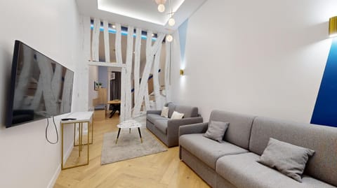 Communal lounge/ TV room, TV and multimedia, Living room