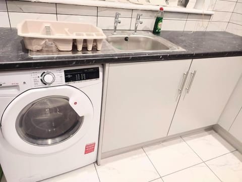 Sigma Lux Home Apartment in England