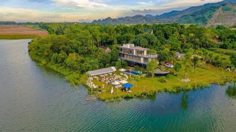 Day, Bird's eye view, Lake view