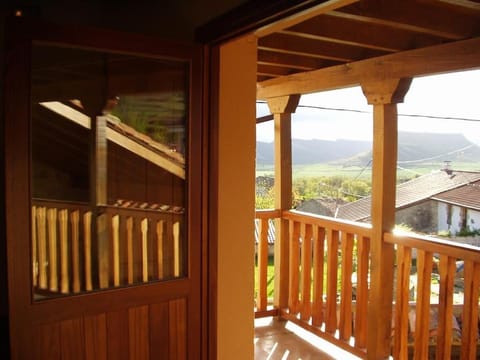 View (from property/room), Balcony/Terrace