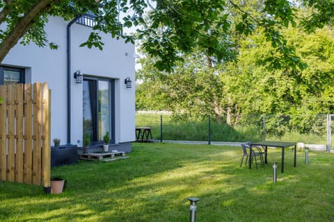 Solo na wyspie, blisko morza Sobieszewo Campground/
RV Resort in Gdansk