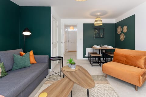 Living room, Dining area