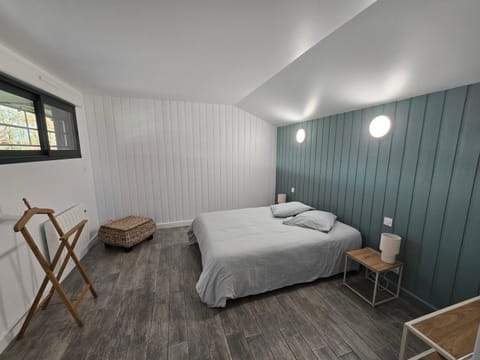 Bathroom, Bedroom