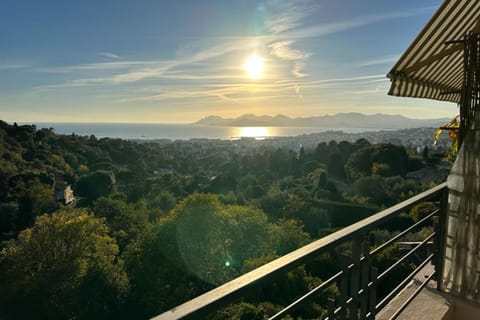 Natural landscape, Balcony/Terrace, Mountain view, Sea view, Sunrise, Sunset