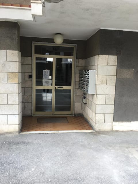 APPARTAMENTO MICKI 1 CAMERA e Soggiorno Apartment in Ventimiglia