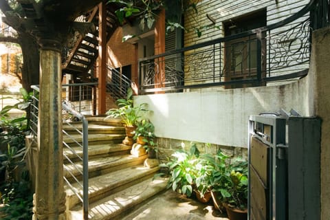 Property building, Facade/entrance, Garden view