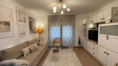 TV and multimedia, Seating area