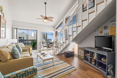 The Village 13D House in West Beach