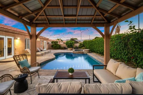 Paradise Celeste with Private Pool and Spa House in La Quinta