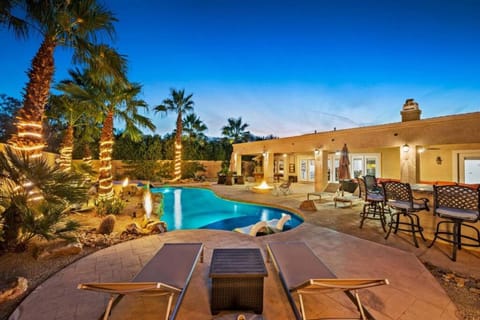 Patio, Pool view, Swimming pool, sunbed