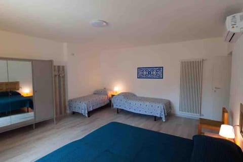 La casa del Pino a due passi dal lago Apartment in Mandello del Lario