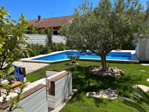Garden, Garden view, Pool view, Swimming pool