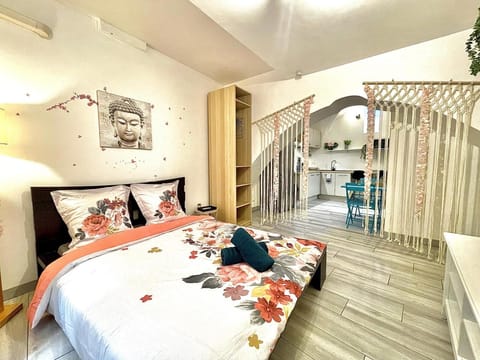 Bed, Photo of the whole room, Bedroom, towels, wardrobe