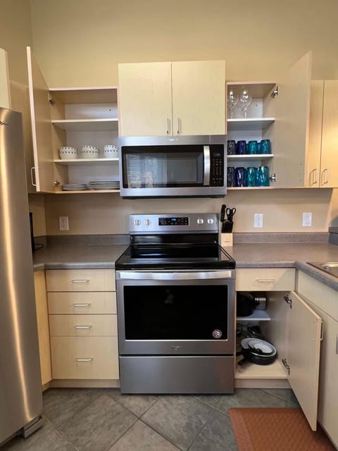 Cannery Square Unit - 106 by Patriot Properties Apartment in Wisconsin