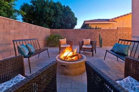 The Hideaway Home With Large Pool And Billiards Table House in La Quinta