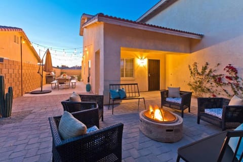 The Hideaway Home With Large Pool And Billiards Table House in La Quinta