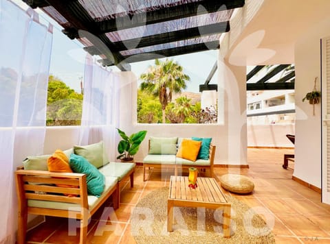 Solarium, Balcony/Terrace, Balcony/Terrace, Seating area, Garden view, Garden view