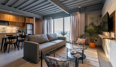 TV and multimedia, Living room, Dining area