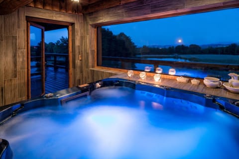 Night, Hot Tub, Evening entertainment, Mountain view
