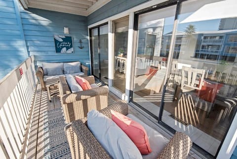 Sea Oats B105 by ALBVR - Pet Friendly - Balcony - Easy Beach Access! House in West Beach