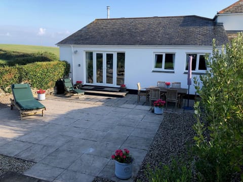 Property building, Patio, Seating area