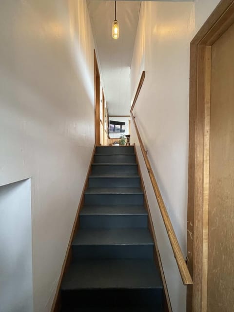 Waters Edge Cottage House in Merrimac