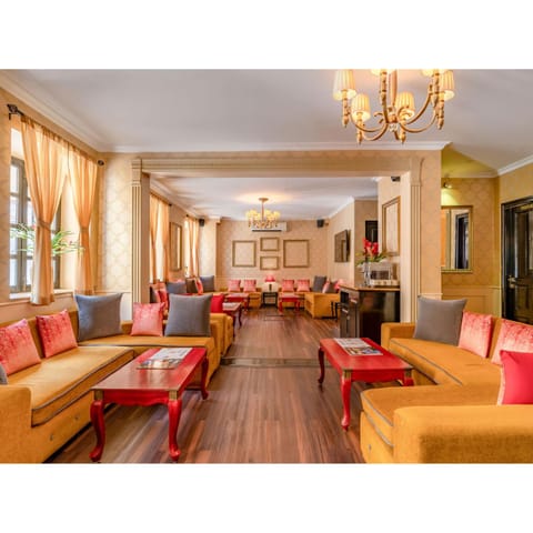 Restaurant/places to eat, Lobby or reception