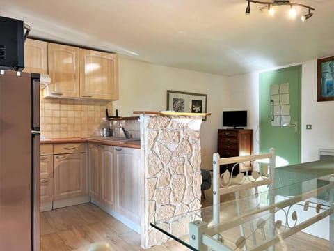 Studio 2 couchages avec jardin à Bormes-les-Mimosas - FR-1-251-583 Apartment in Le Lavandou