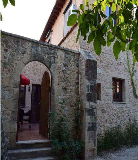 Patio, Facade/entrance, Garden, Balcony/Terrace