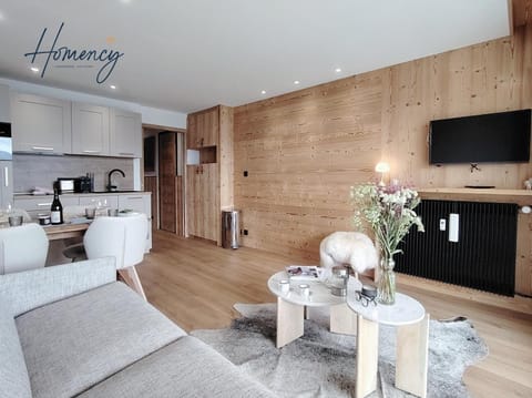 Kitchen or kitchenette, Living room