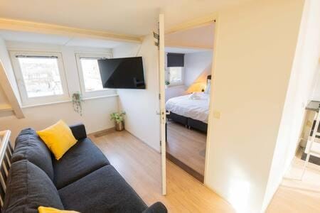 Peaceful 2 Bedroom Apartment - TS307B Apartment in Eindhoven