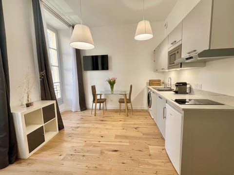 TV and multimedia, Dining area