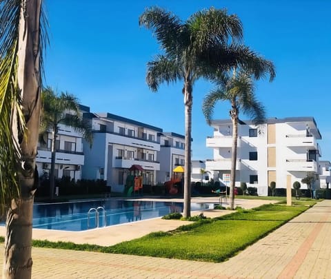 Day, Garden, Swimming pool