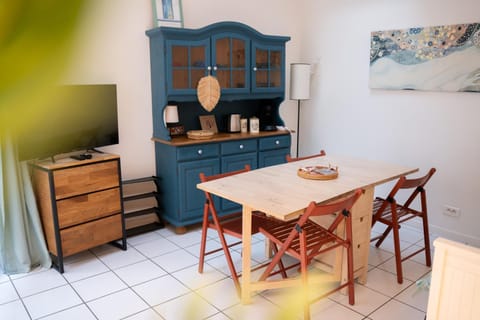 T2 proche Paris - stade de France - métro 13 - RDC Apartment in Saint-Denis, France