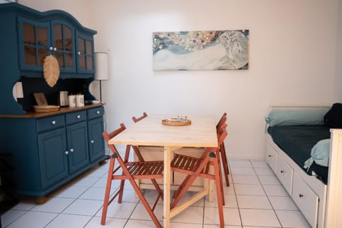 T2 proche Paris - stade de France - métro 13 - RDC Apartment in Saint-Denis, France