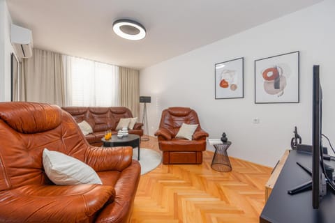 A&M 3 BRIDGE Luxury Center Apartment in Zadar