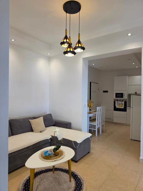 Kitchen or kitchenette, Living room, Seating area