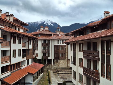 Property building, Day, Natural landscape, City view, Mountain view