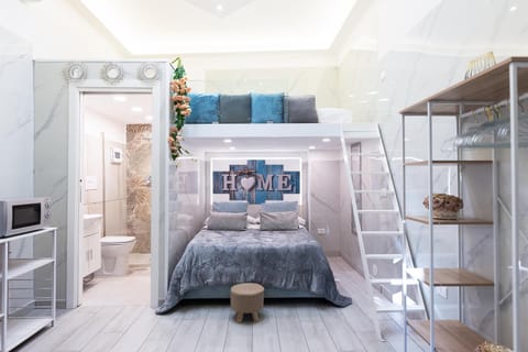 Bed, Photo of the whole room, Bedroom, bunk bed