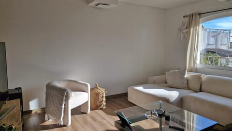 L'ECRIN Grand appart 8pers vue mer proche Port Apartment in Saintes-Maries-de-la-Mer